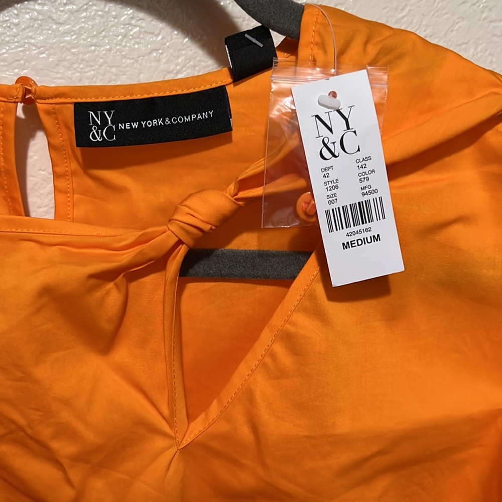 Blouse - Picture 2 of 3